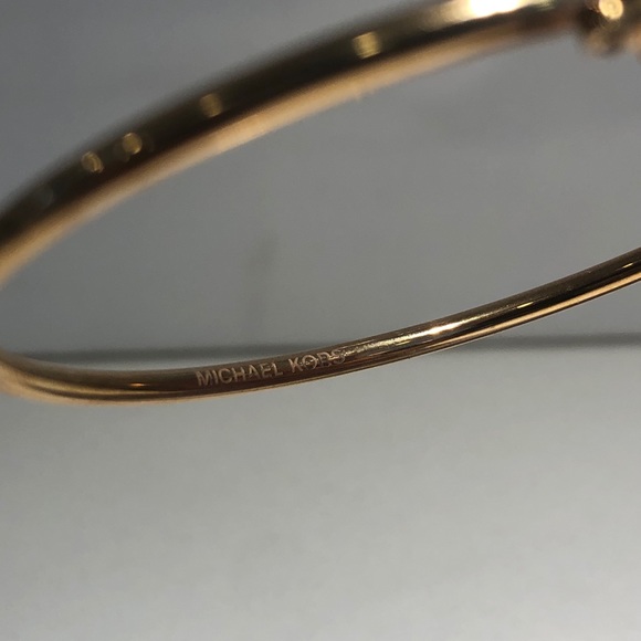 Michael Kors Crystal Pave Disc Bracelet - Picture 3 of 3